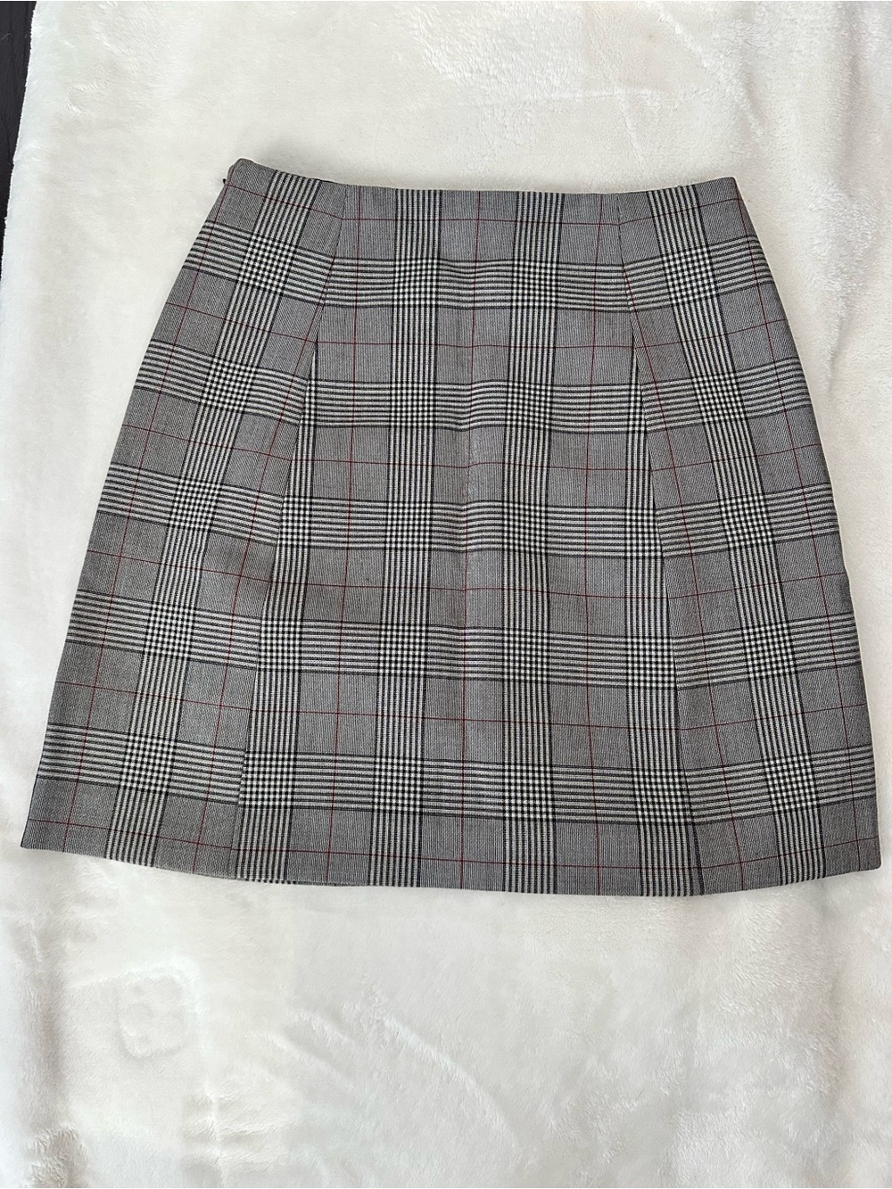 Aritzia - Babaton Gray Plaid Mini Skirt